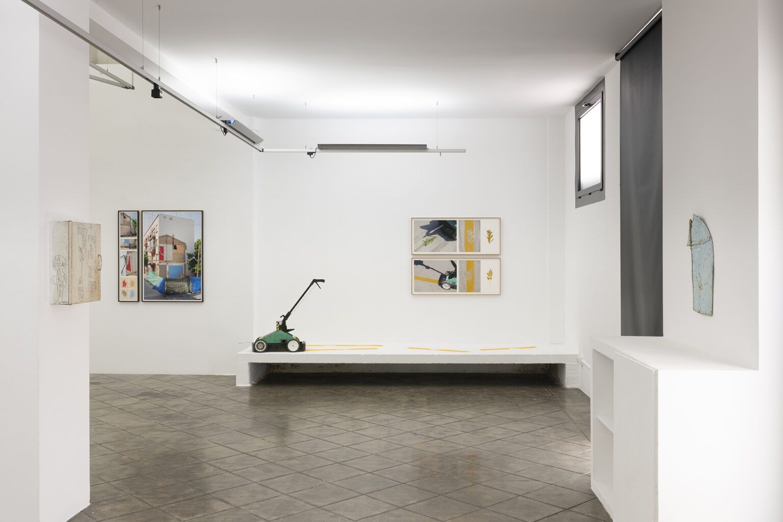 Vista de exposición / Exhibition view | BUSCANDO DONDE NO HAY NADA | ProjecteSD